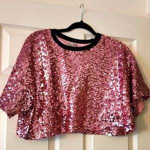 PINK SEQUENCE CROP TOP.